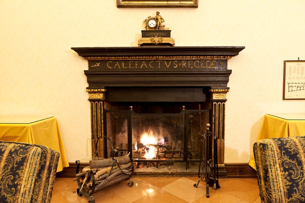 Hotel Fontebella Ассізі Екстер'єр фото
